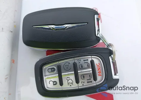 2020 Chrysler Pacifica Limited z USA, uszkodzony, nr VIN 2C4RC1GG7LR250045